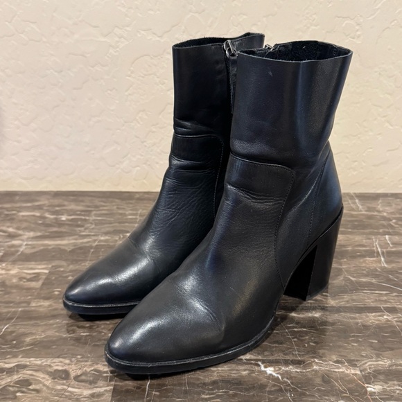 Topshop Black Leather Heeled Ankle Boots - Picture 4 of 12